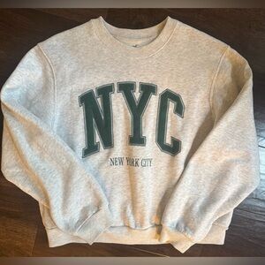 Hollister Gray NYC Graphic Women's Sweatshirt